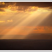 Beams onto Glen Canyon, Utah