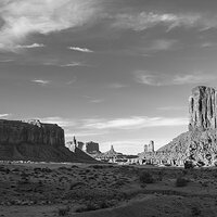 LRCC_sRGB_MonumentValleyView_B&W_FW_TAP32091.jpg
