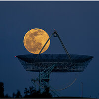 Moon rise over the dish