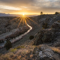 Peeking over the Gorge.jpg