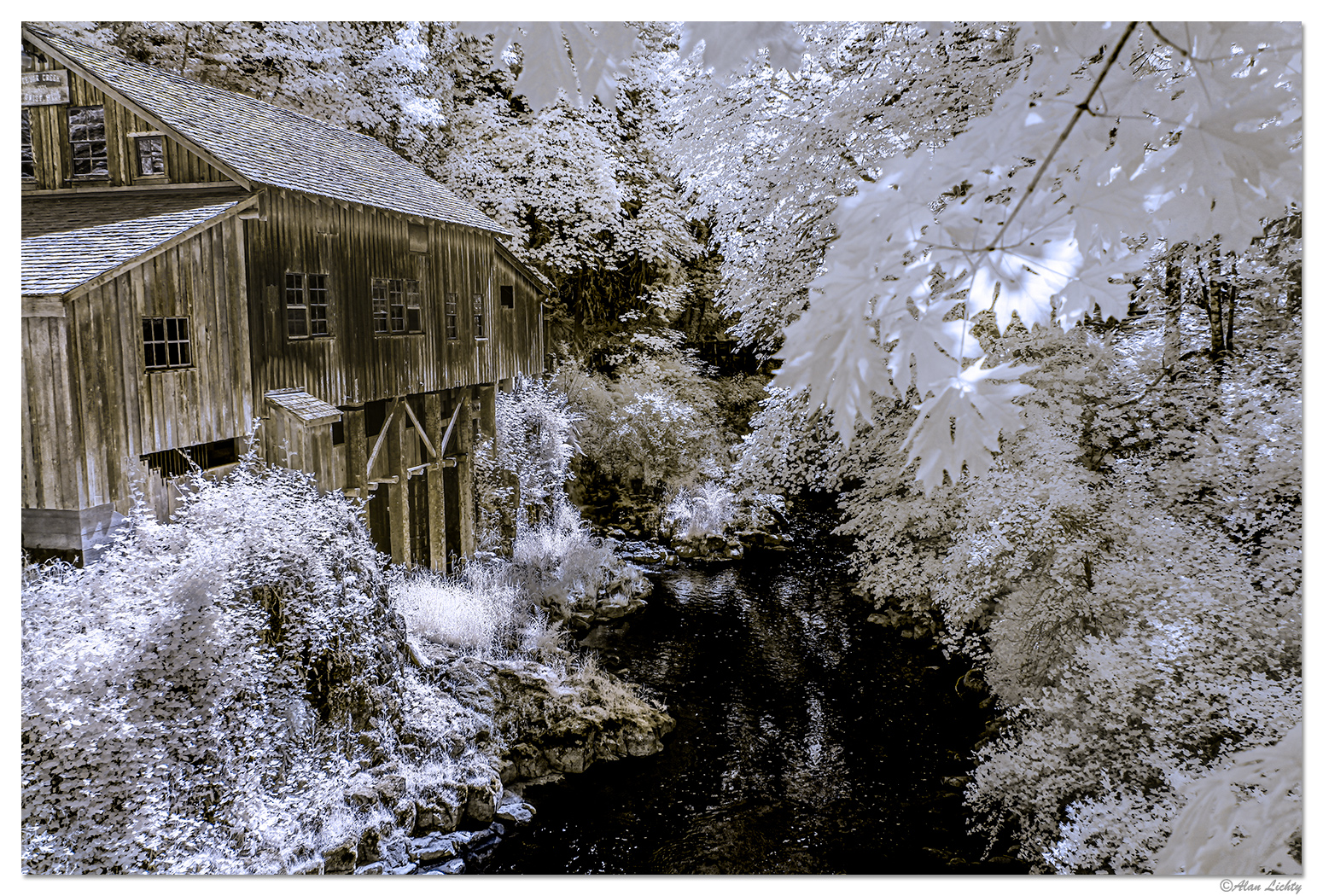 Cedar Creek Grist Mill