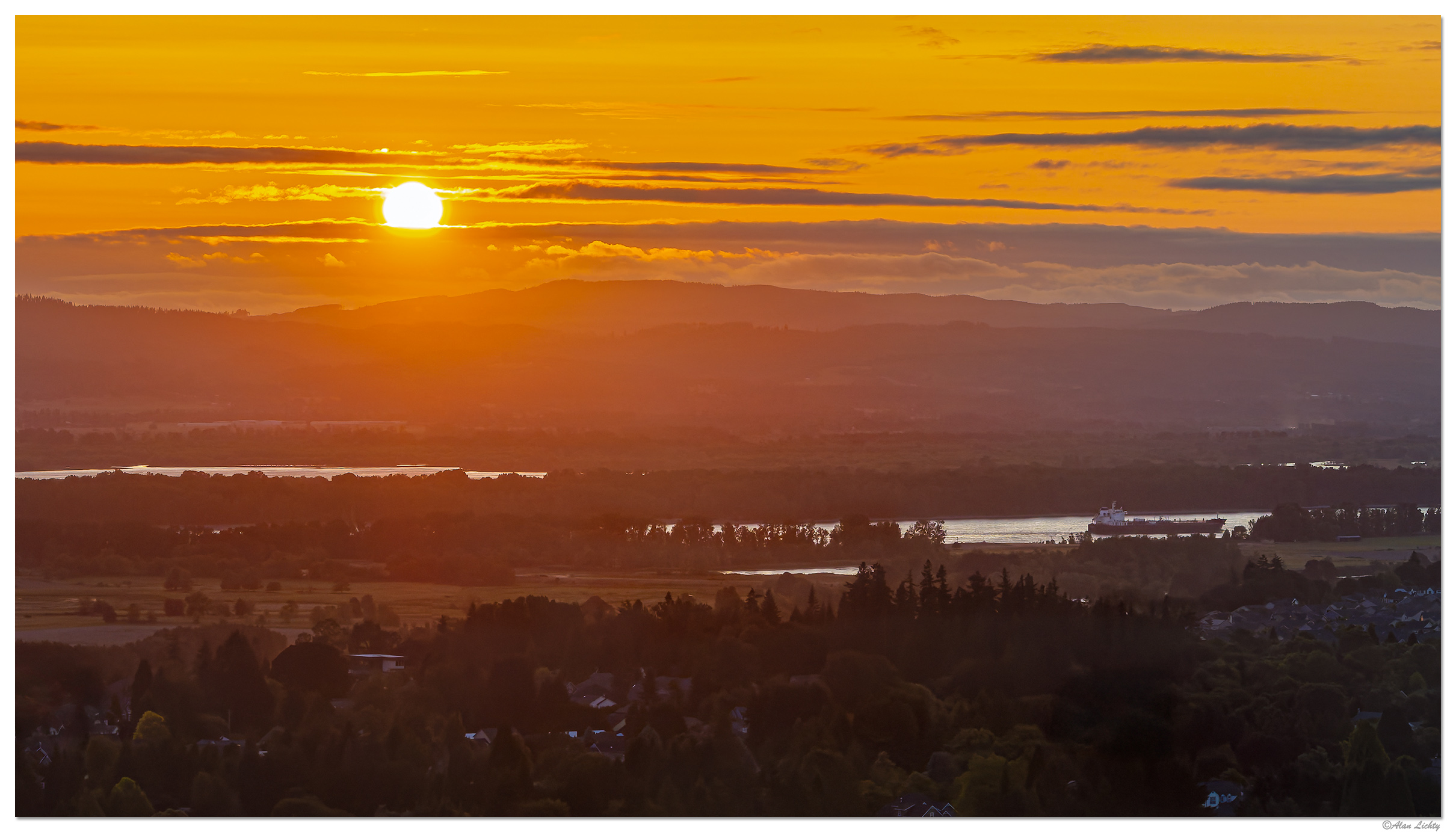 DJI_M3P_166P_OutboundSunset060325.jpg