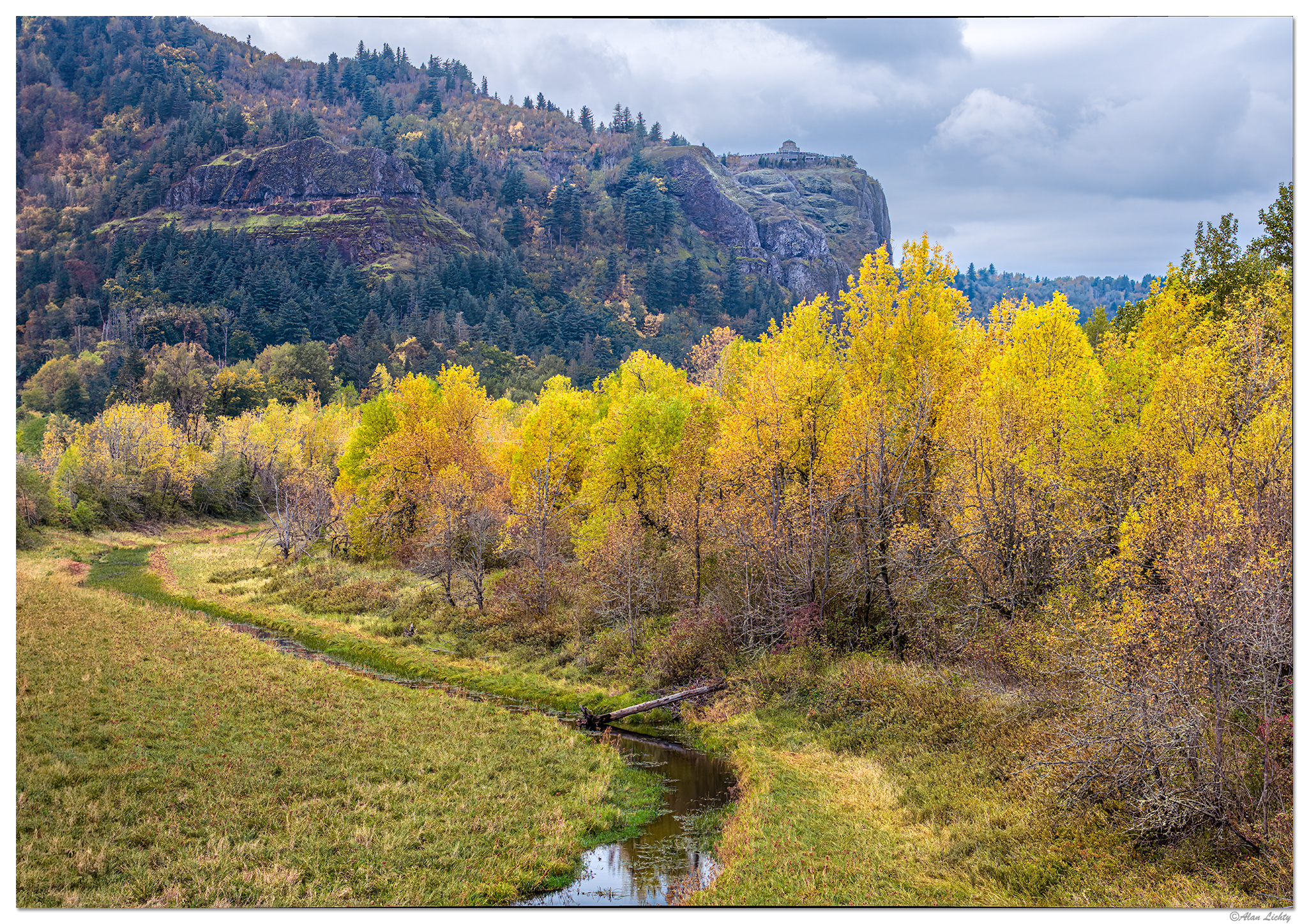 DJI_M3P_70_YoungCreek102323-2.jpg