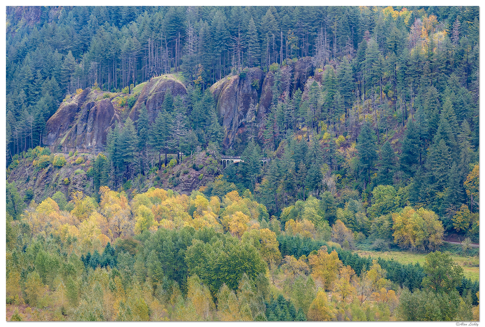 DJI_MP3_166_SDellRRock102323.jpg