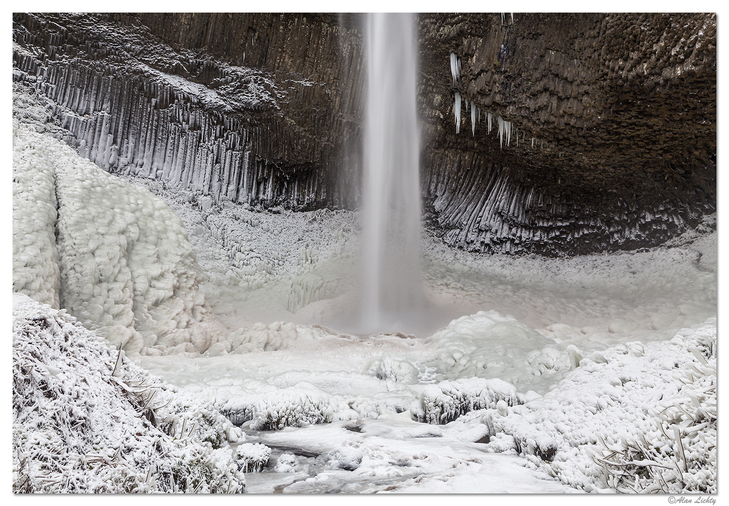 Latourell in Ice