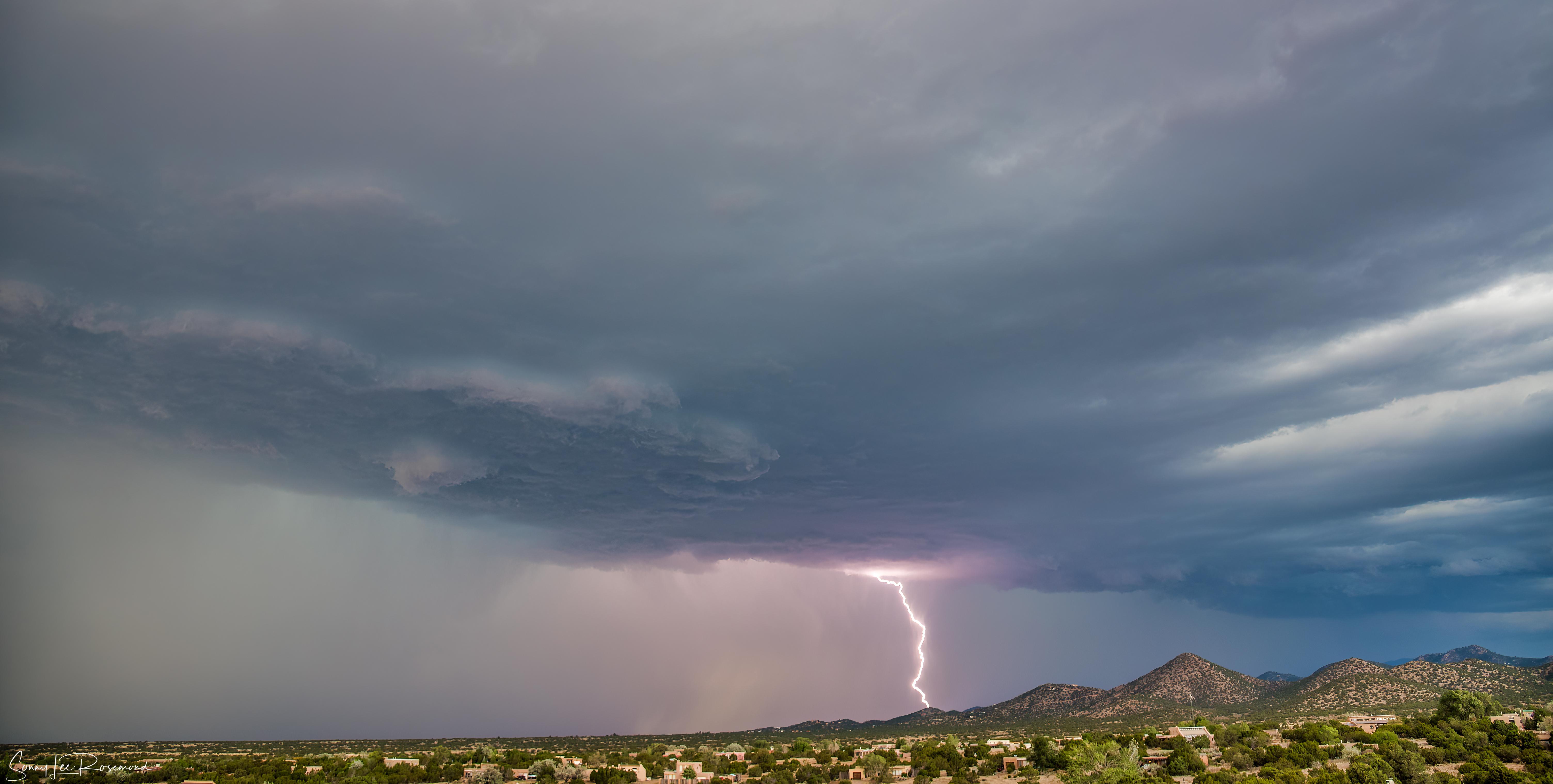 lightening_moya_monsoon2018