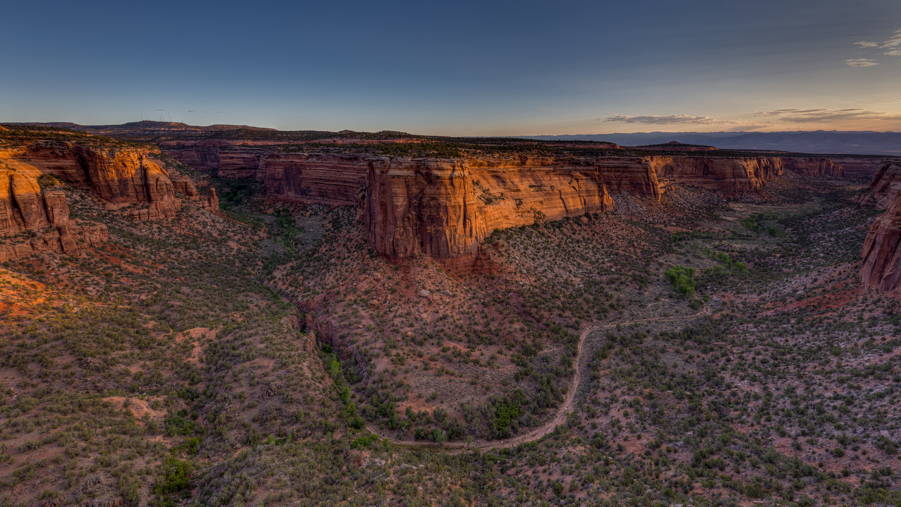 LRCC_UteCanyonSunrise_VC3_sRGB_FW_TAP45709_10_11_12_13_PSCC.jpg