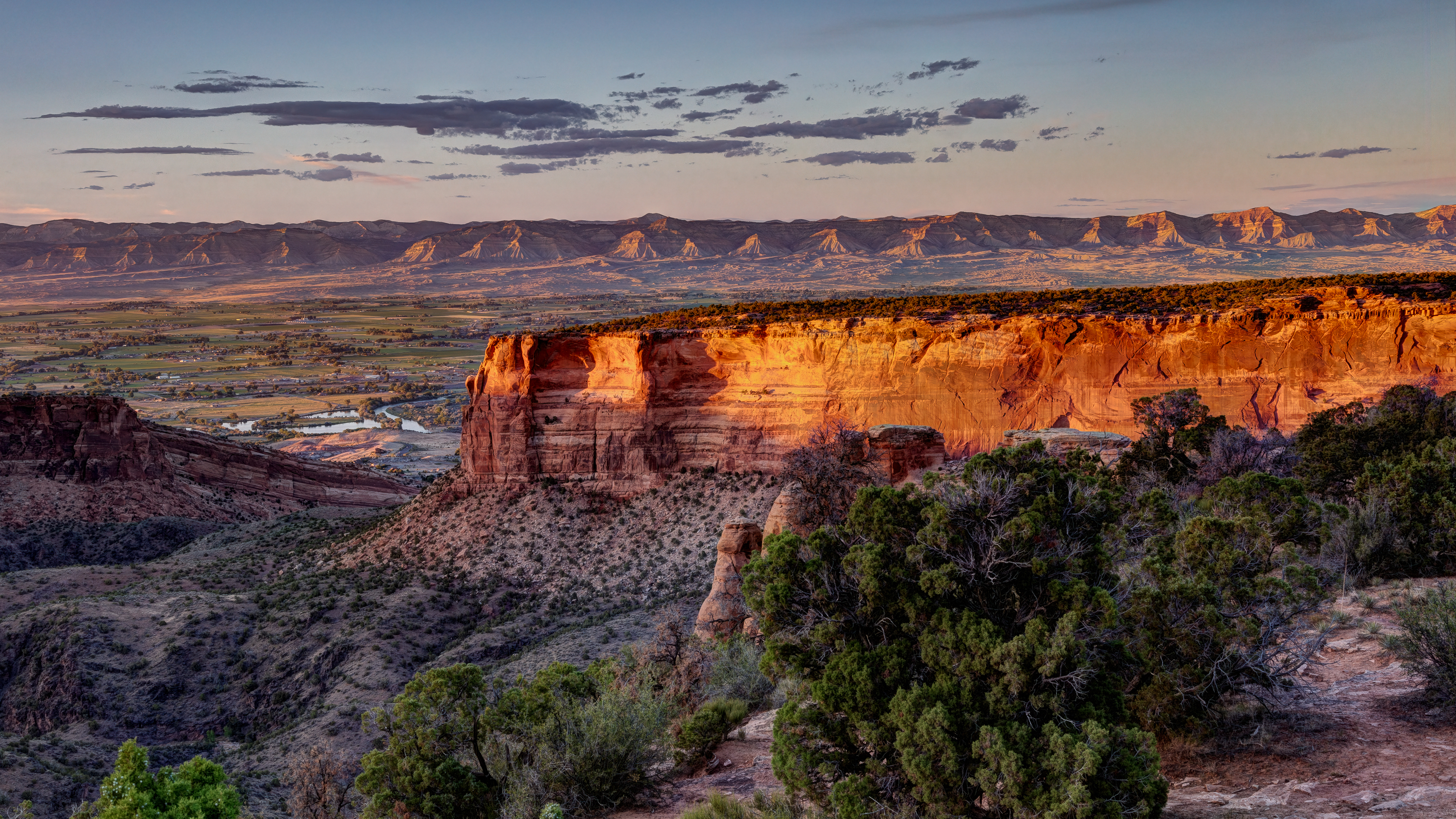 LRCC_V2_FW_RimRockLastLight_sRGB_TAP45596_7_8_FuN.jpg