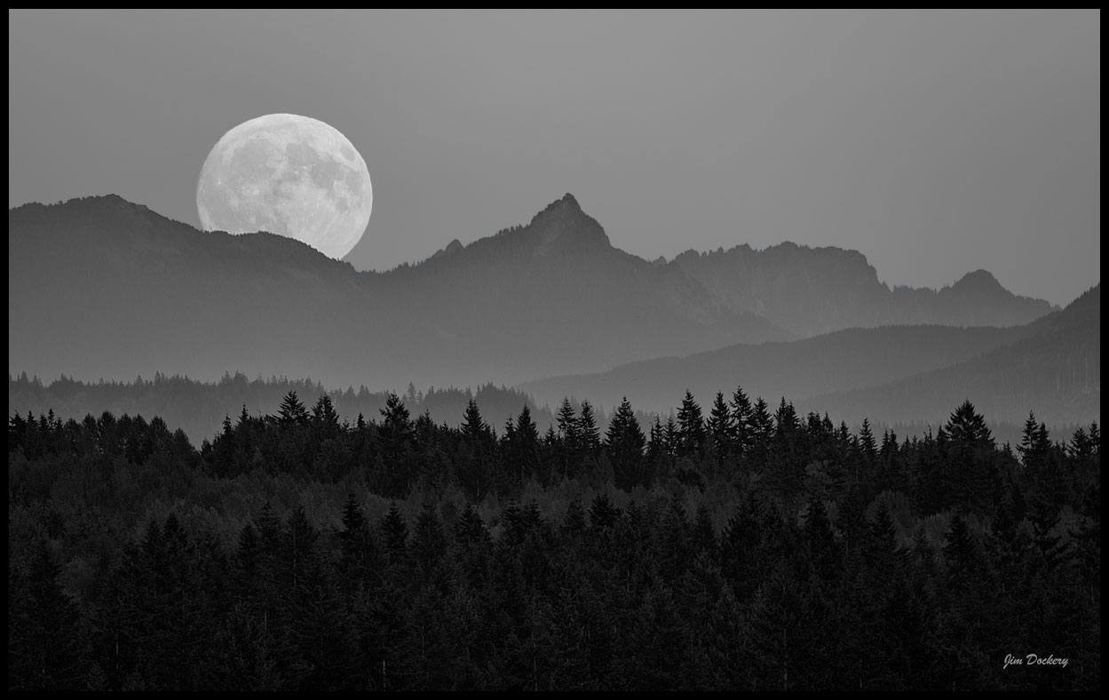 Moonrise-Lk-Stevens_009bw