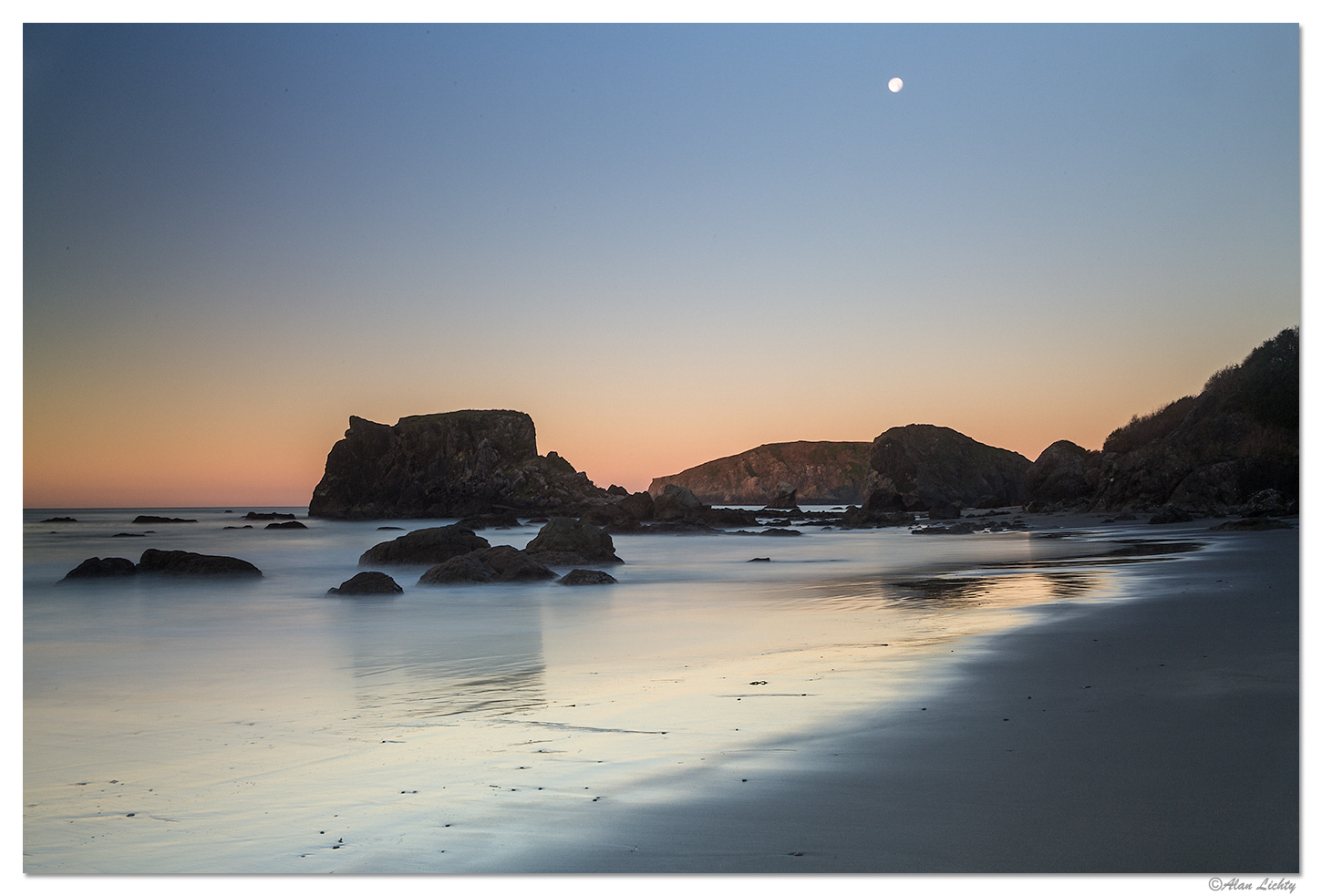 Moonset Sunrise