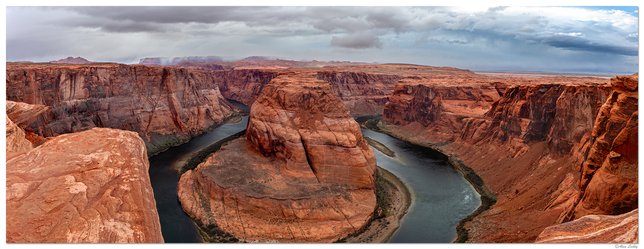 TT-StormyHorseshoePano041210.jpg